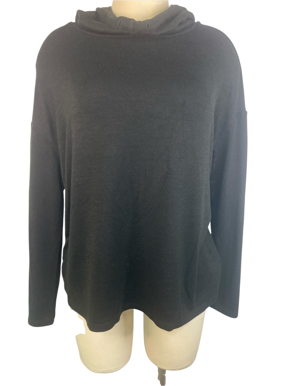GAP Black Hooded Long-Sleeve Pullover Women’s Medium